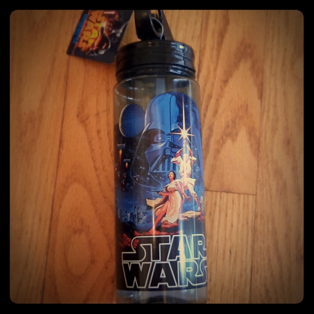 *NEW* Star Wars Water bottle